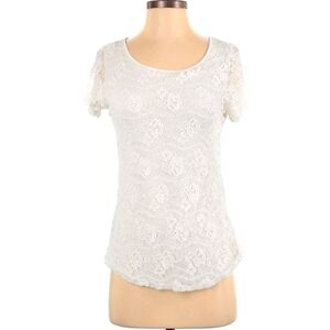 Leo & Nicole Ivory Floral Lace Overlay T-shirt (Size Large)